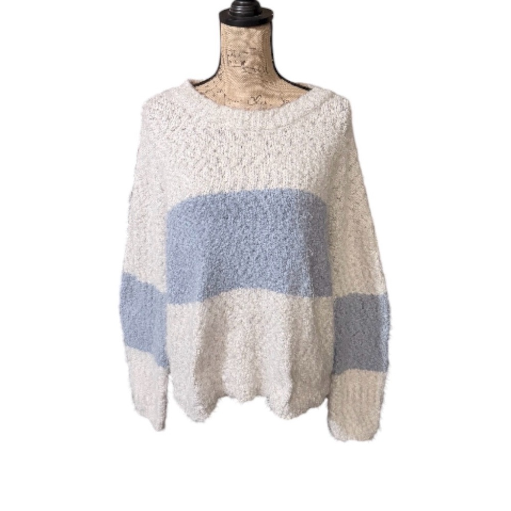Knox Rose Cream‎ and Blue Textured Sweater
